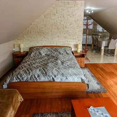 Gárdi Apartamento *